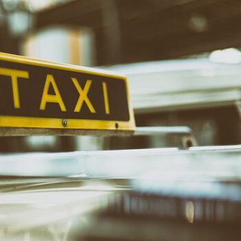 Taksisti, Taxi