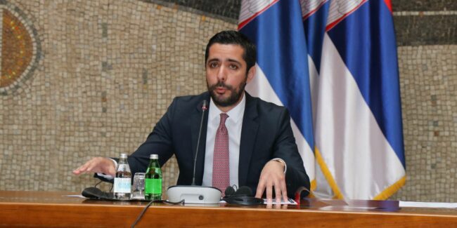 momirović