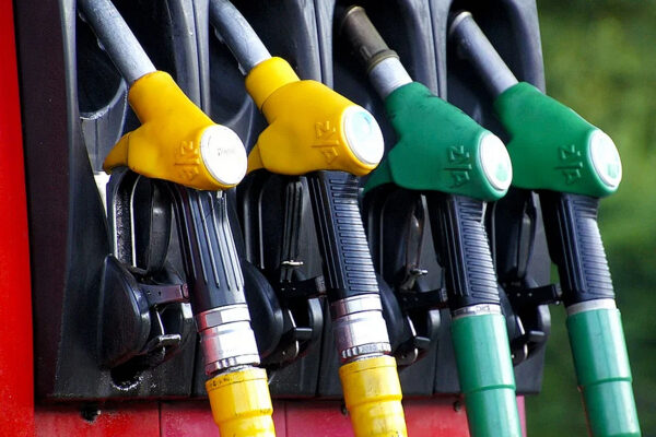 Benzinske pumpe, cena goriva, Rusija