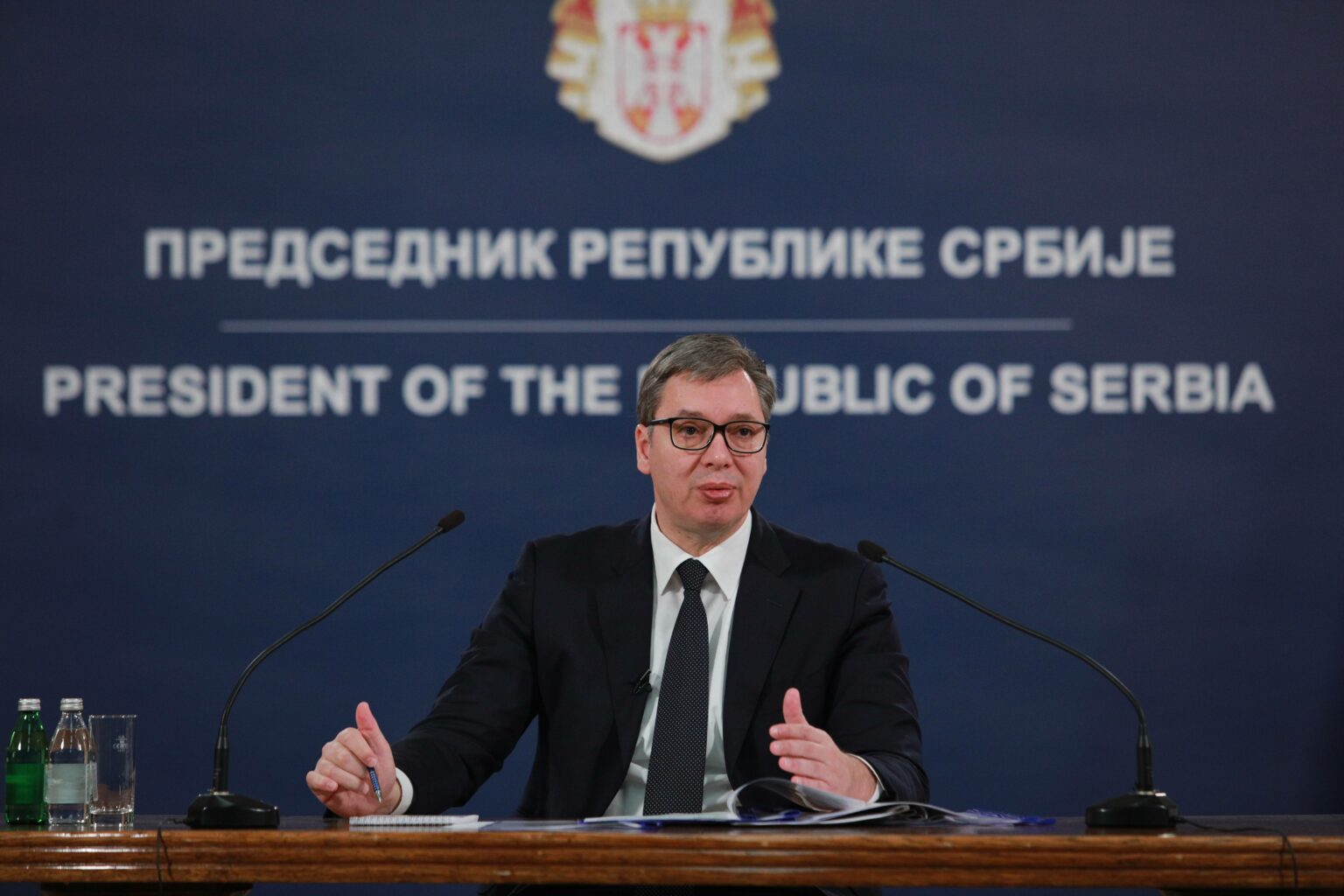 aleksandar vučić, zahtevi