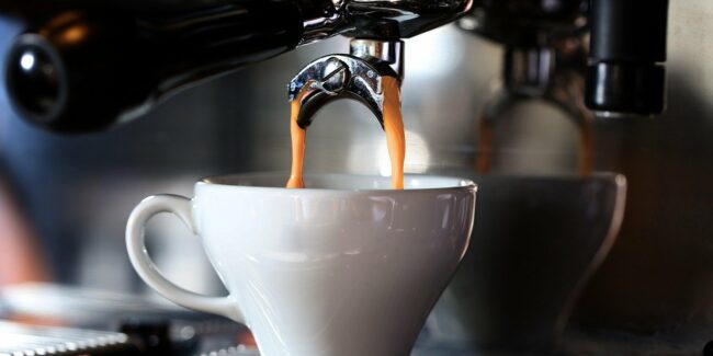 Kafa, kafić u komšiluku