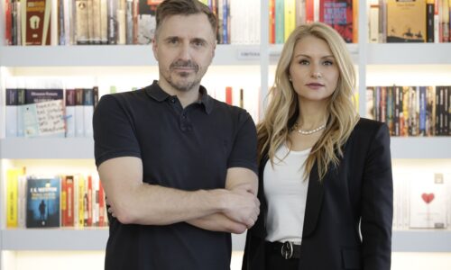 Ivan Bevac glavnog urednika izdavačke kuće Booka, Milena Mićanović, direktor za komunikacije i odnose sa javnošću OTP Banke