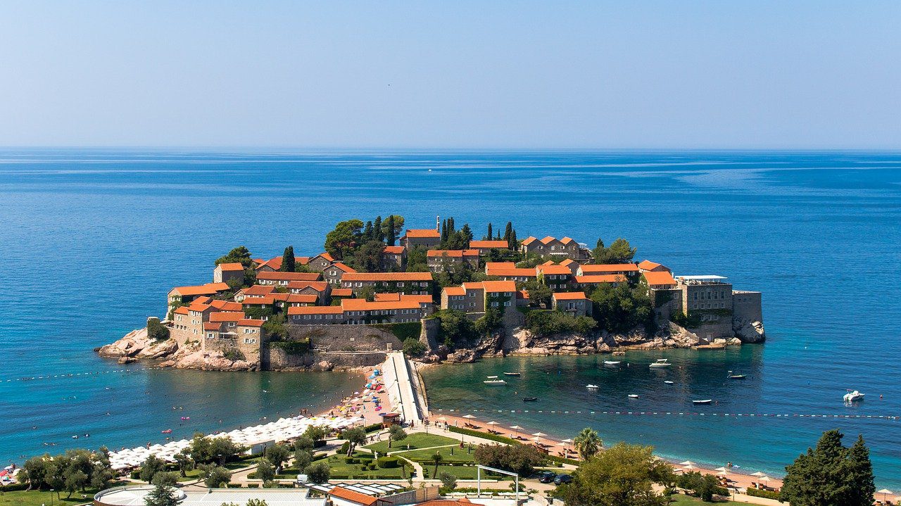 Crna Gora, prodaja hotela