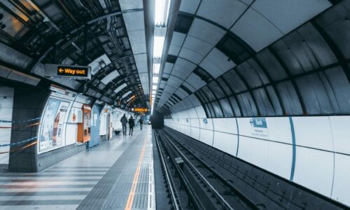 Metro, plata