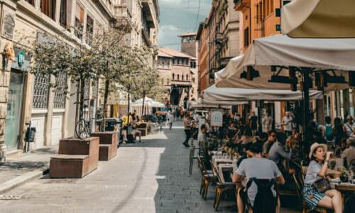 Bolonja, restoran, kafić (Unsplash)