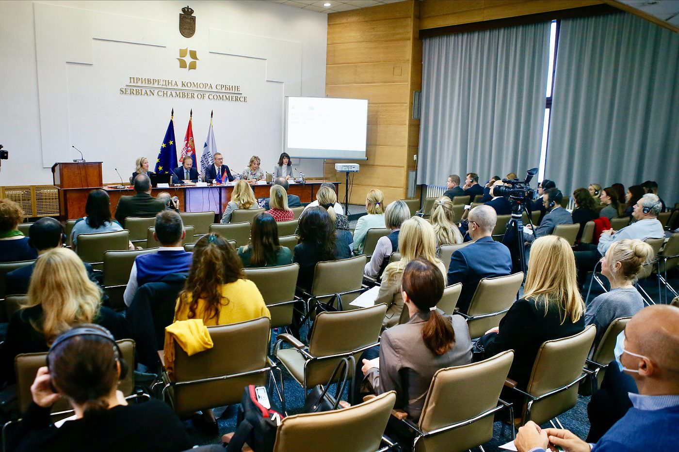 Ambasador EU u Srbiji Emanuele Žiofre na predstavljanju Godišnjeg izveštaja Evropske komisije o Srbiji privrednicima u Privrednoj komori Srbije u Beogradu.