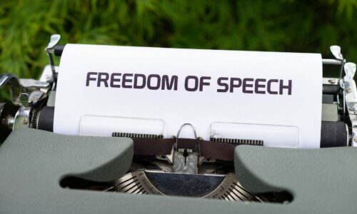 Internet, sloboda govora (Unsplash)