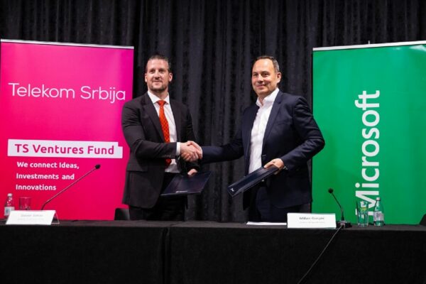 Potpisivanje ugovora, Microsoft i TS Ventures fond Telekoma Srbija
