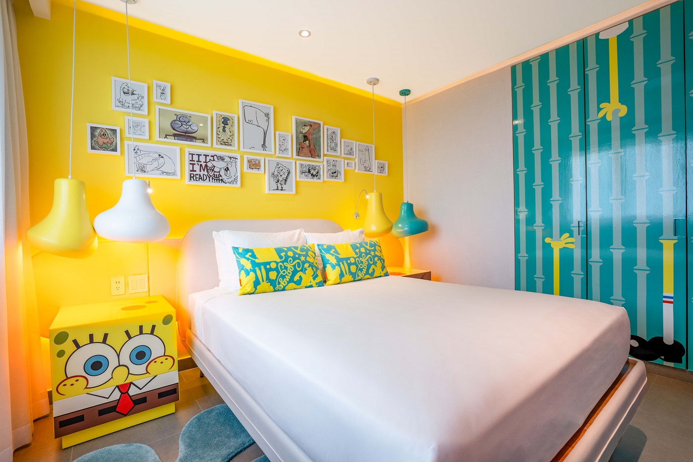 The Pineapple Suite_Bedroom