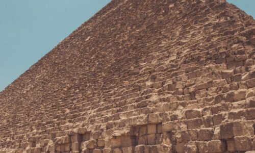 Najstarija piramida