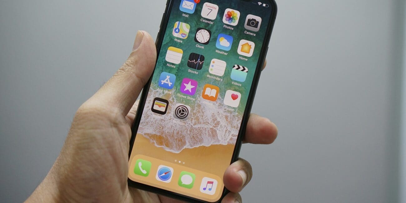 Apple, iPhone