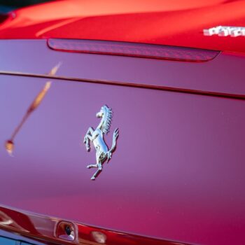 Ferari