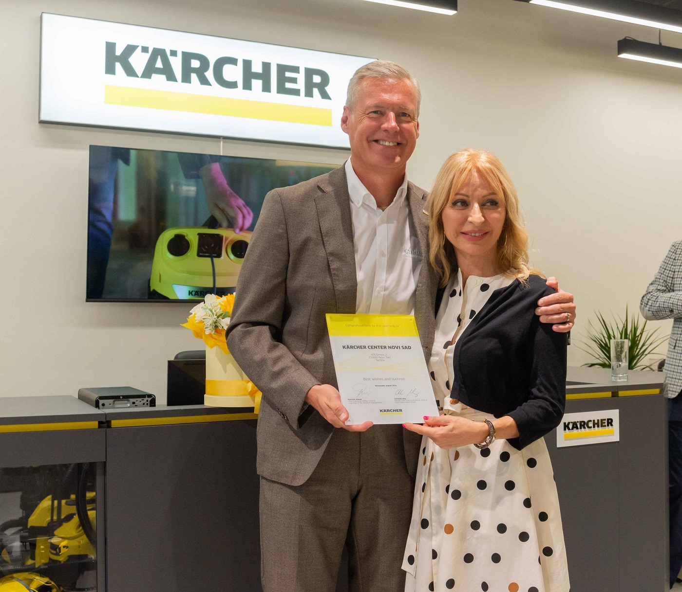 Suzana Dubajić, generalna direktorka Karcher Srbija i Hartmut Jenner, generalni direktor Kärcher-a