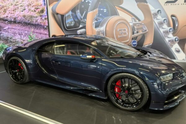 Bugatti, automobil