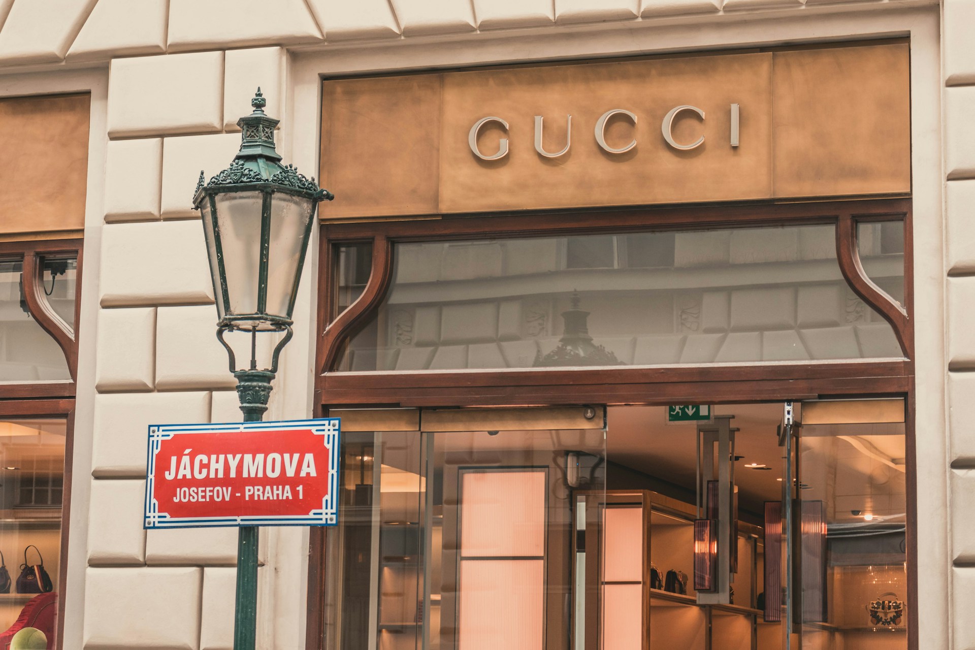 gucci