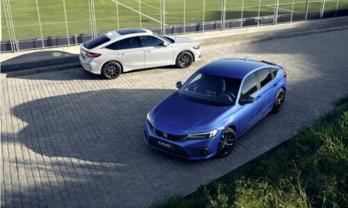 Honda, automobil