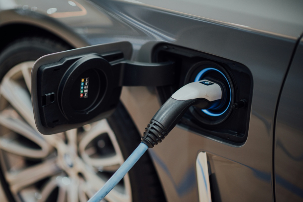 električni automobil