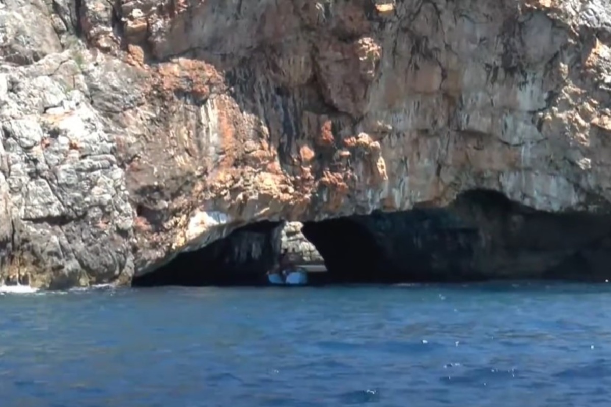 plava špilja
