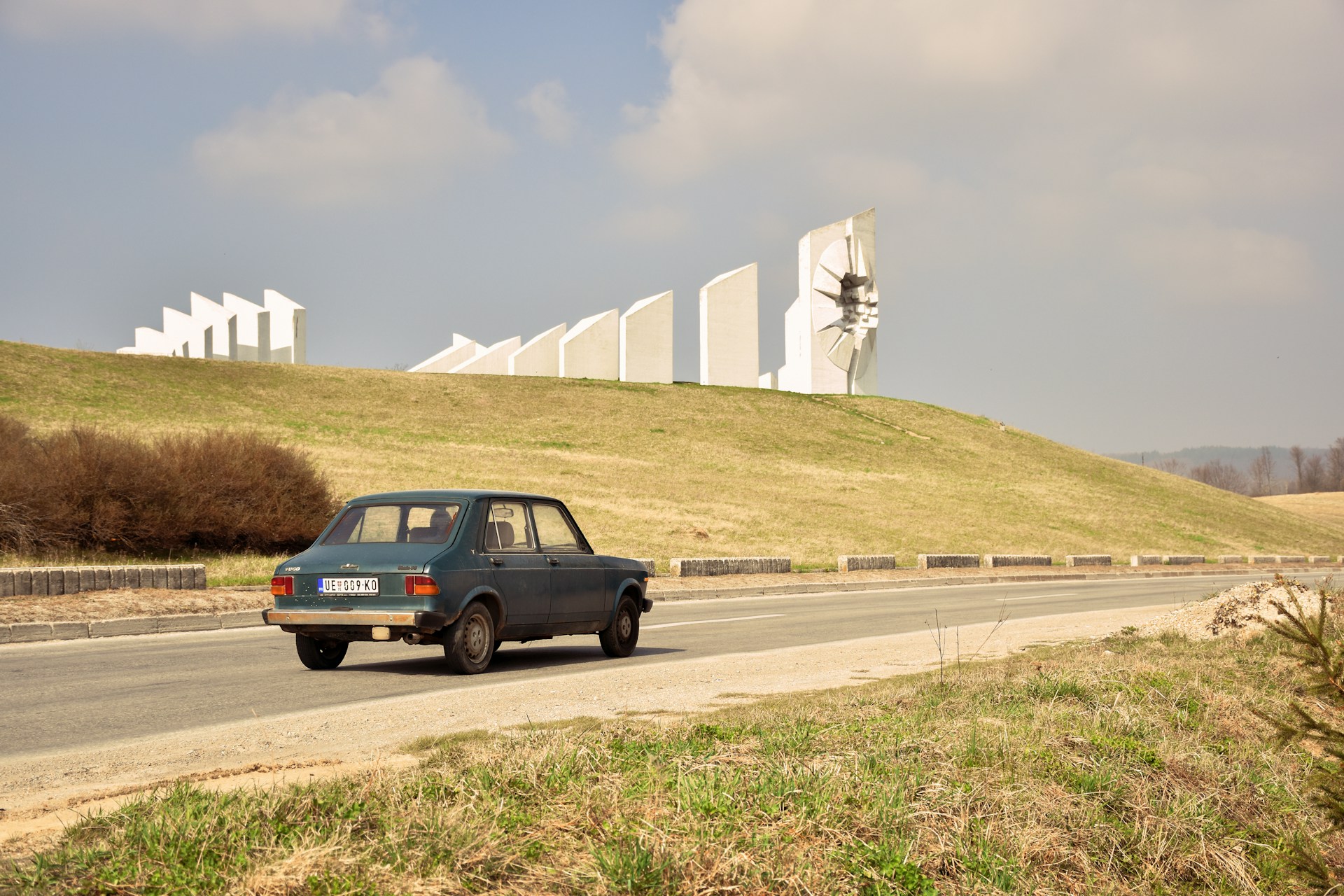 Jugo, automobil,