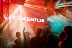 Weekend.18