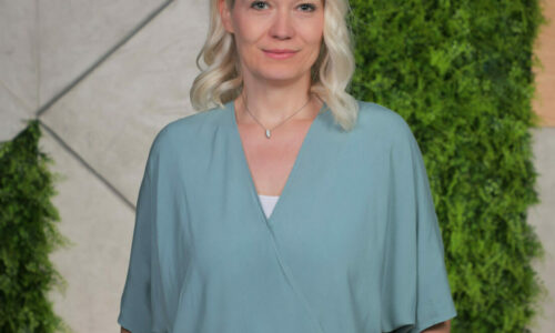 Nina Elezović