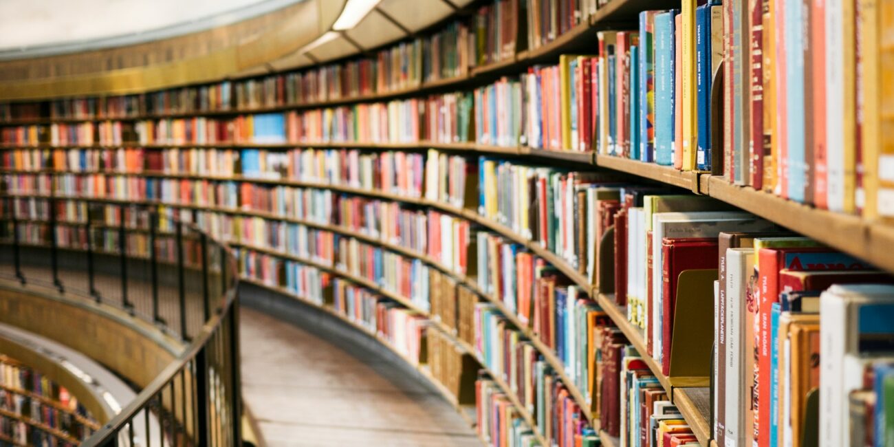 knjige, sajam knjiga, biblioteka