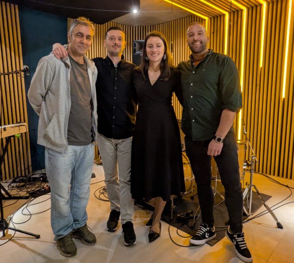 BIZBendovi, Erste Banka