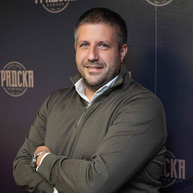 Fiesta Event, Dušan Vukojević