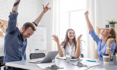 Plata, kancelarija, posao