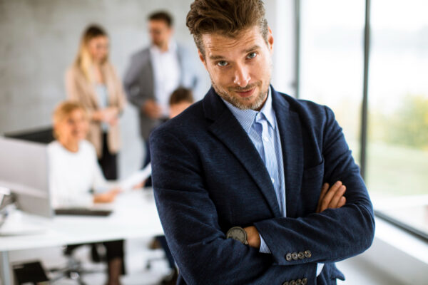 Tržište, kompanija, zaposleni