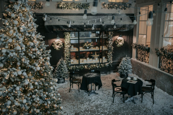 praznik dekoracija kafić