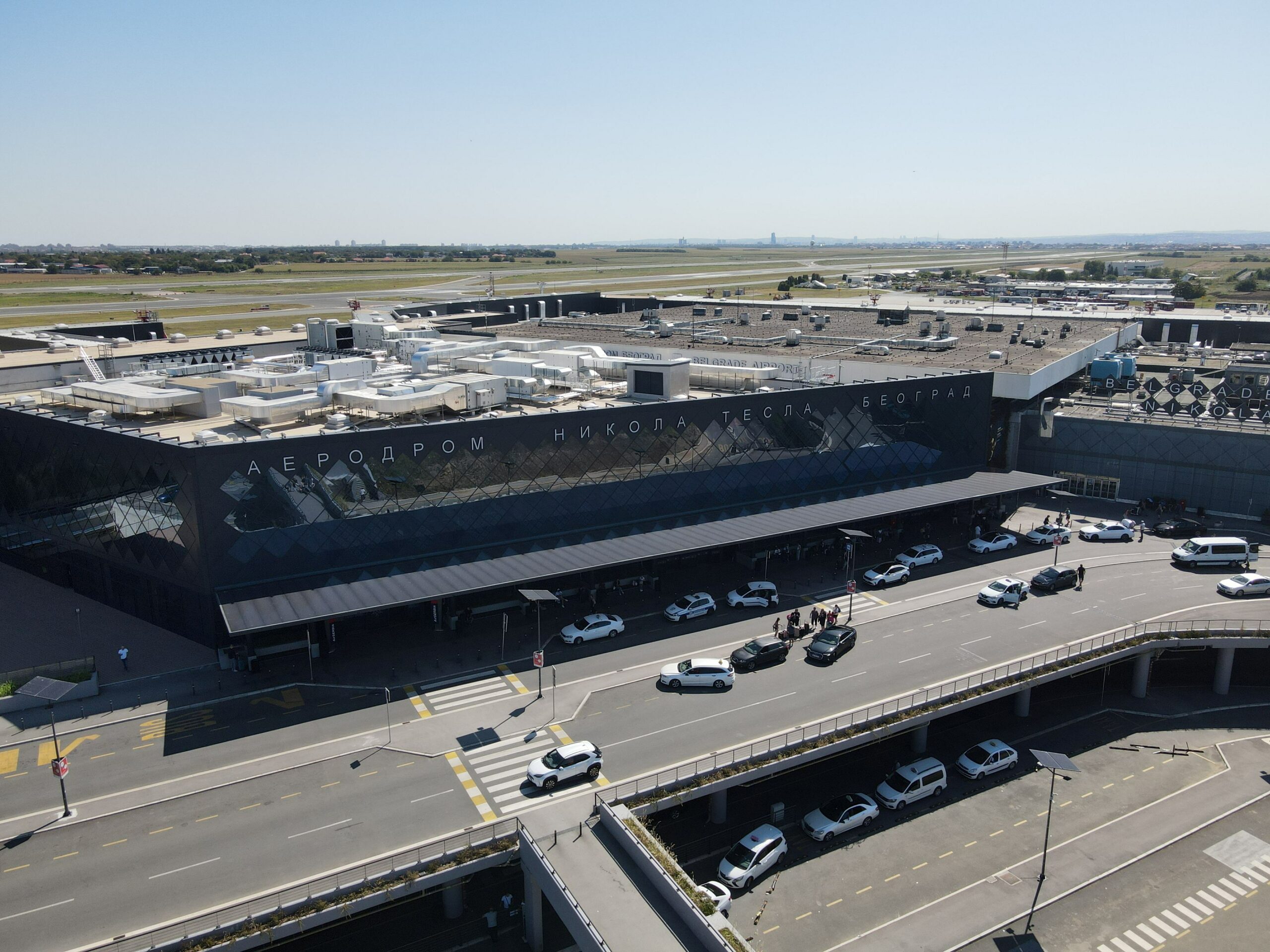 Aerodrom, Nikola Tesla