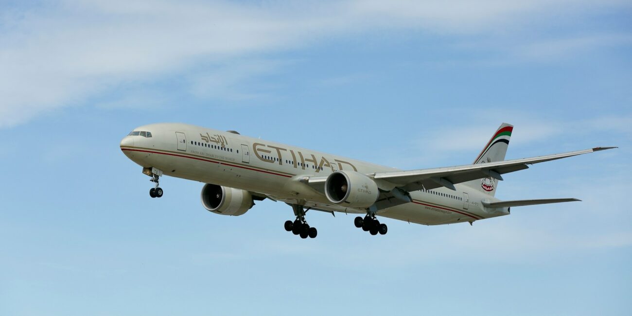 avio-kompanija, avion, aerodrom