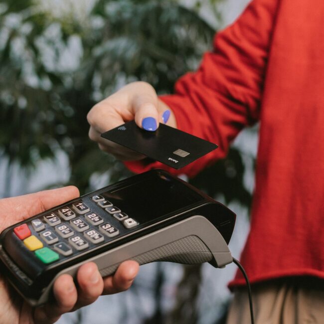 plaćanje karticom, gotovinu, novac