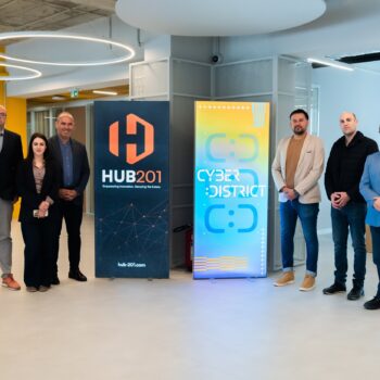 HUB201 1