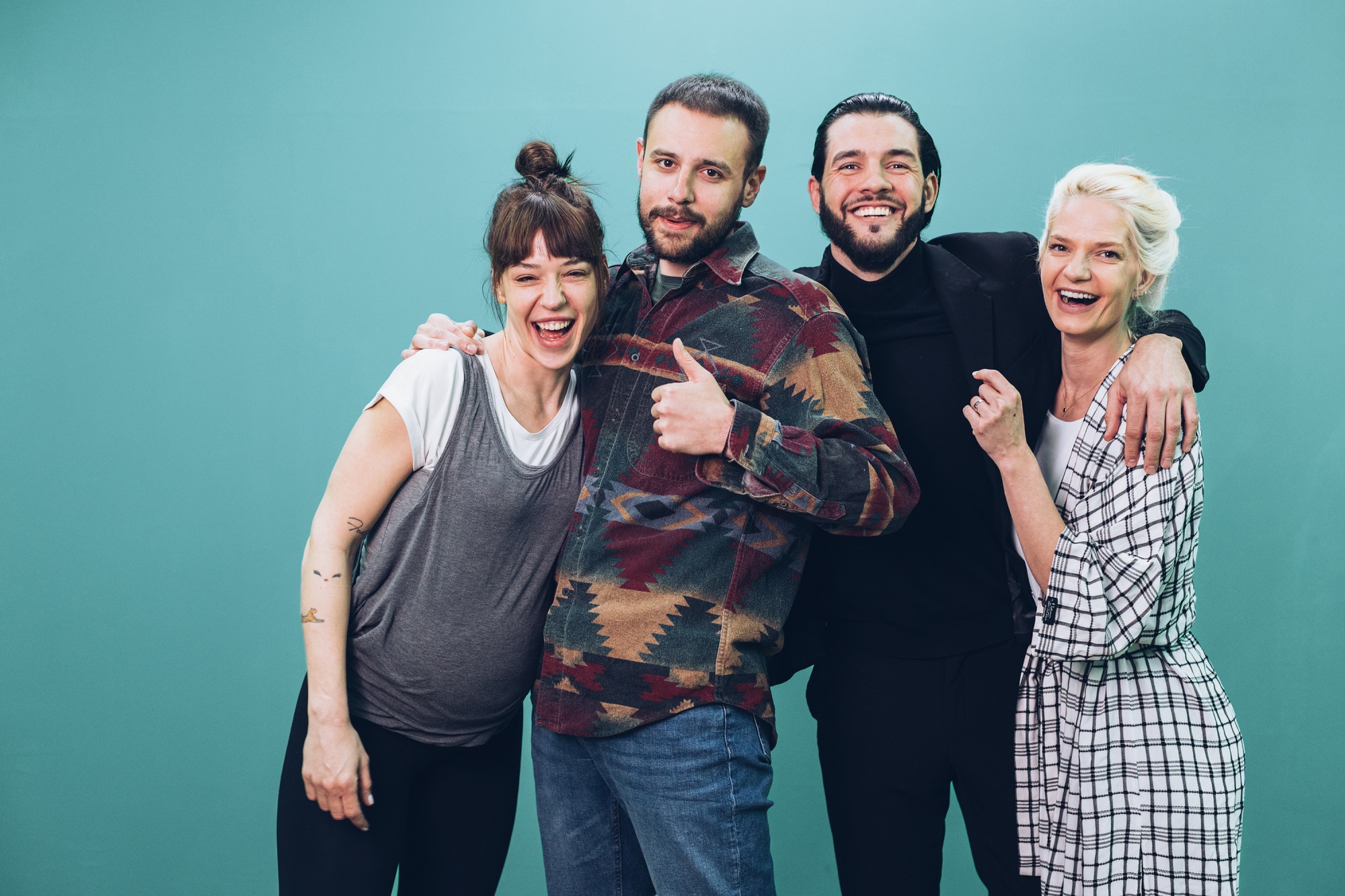 Tragikomedija koja briše granicu između smeha i suza: Premijera „Balona“ u Teatru Vuk