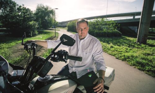 Nenad Tešić, Egzakta