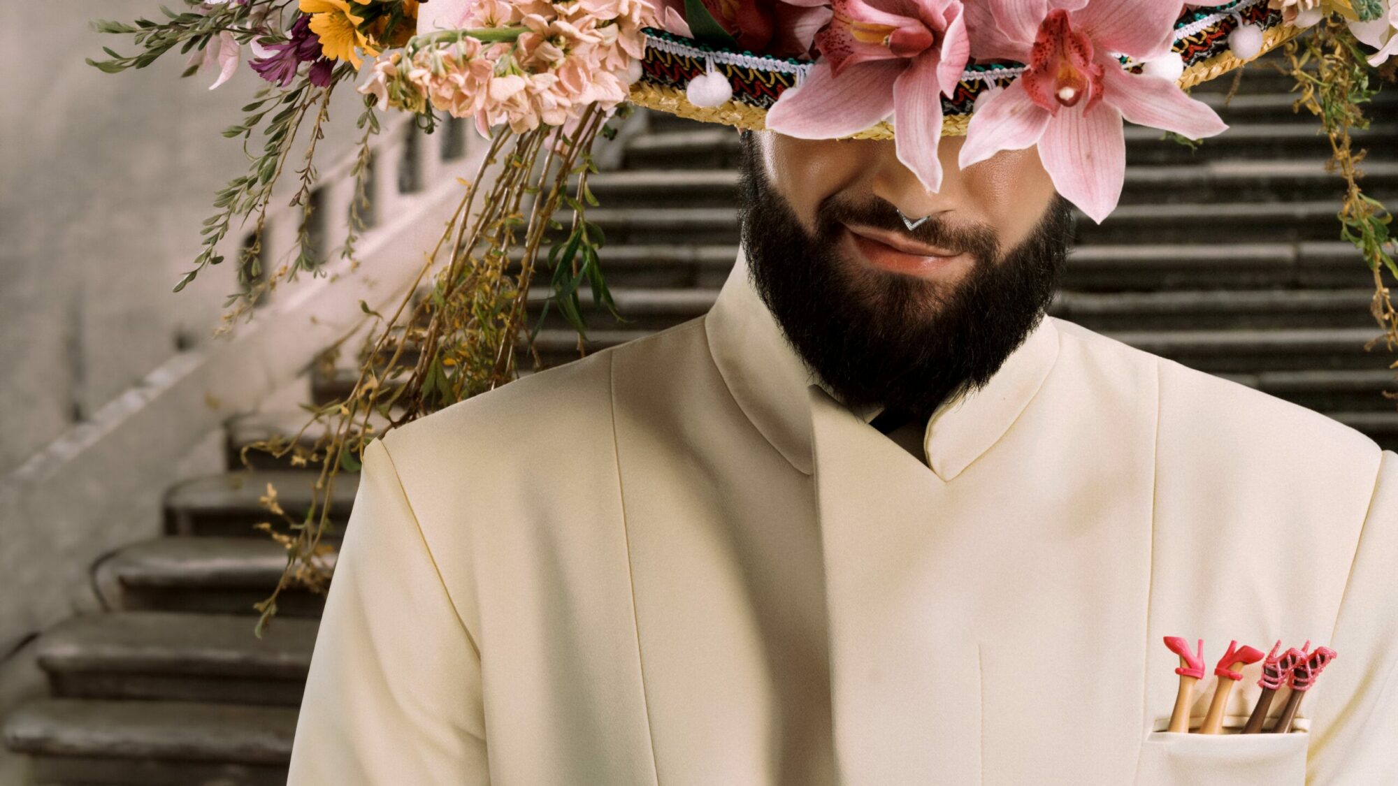 Jedan od najtraženijih izvođača nove generacije Sava centru: Koncert koji briše granicu između publike i muzike