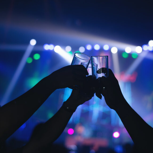 Žurka, vikend vodič, koncert, piće