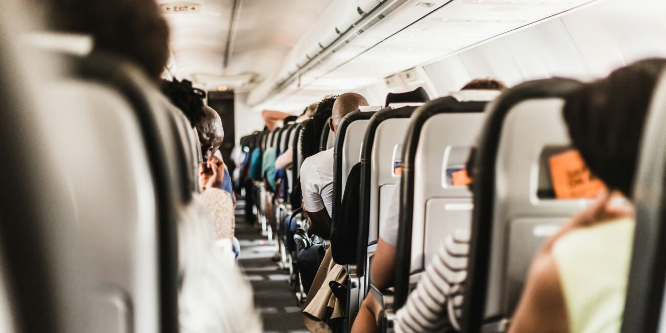 avion, putnici, sedište u avionu, let