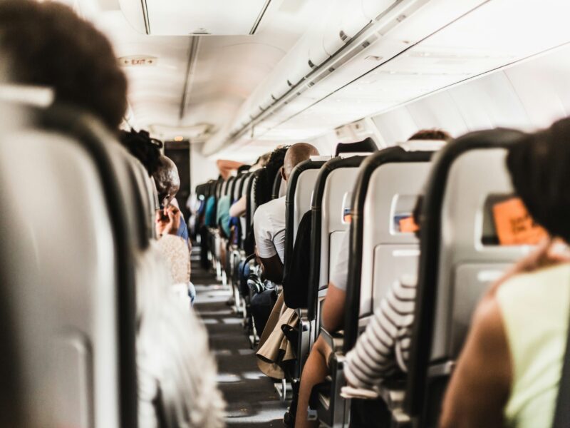 avion, putnici, sedište u avionu, let