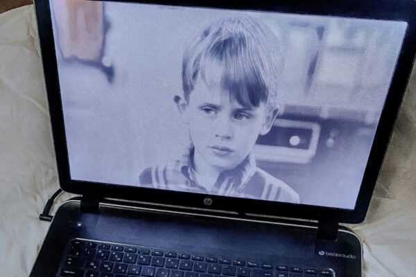 sam u kući, film