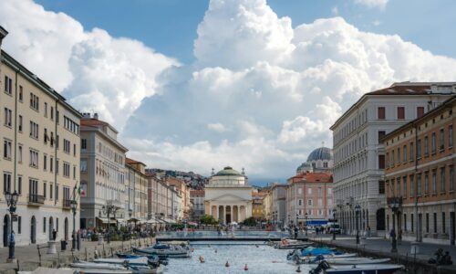 Trst, Slovenija