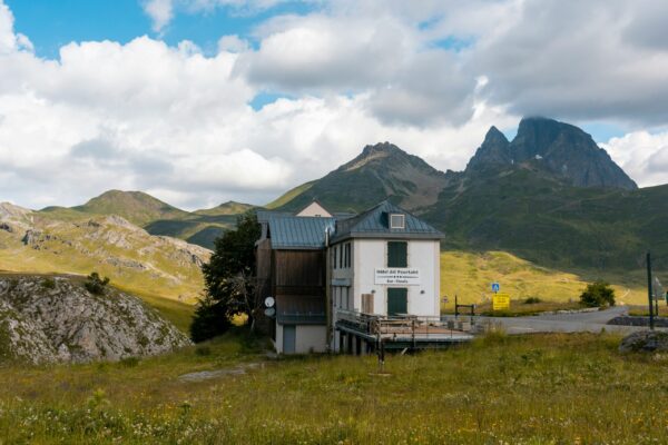 hotel, pirineji, francuska