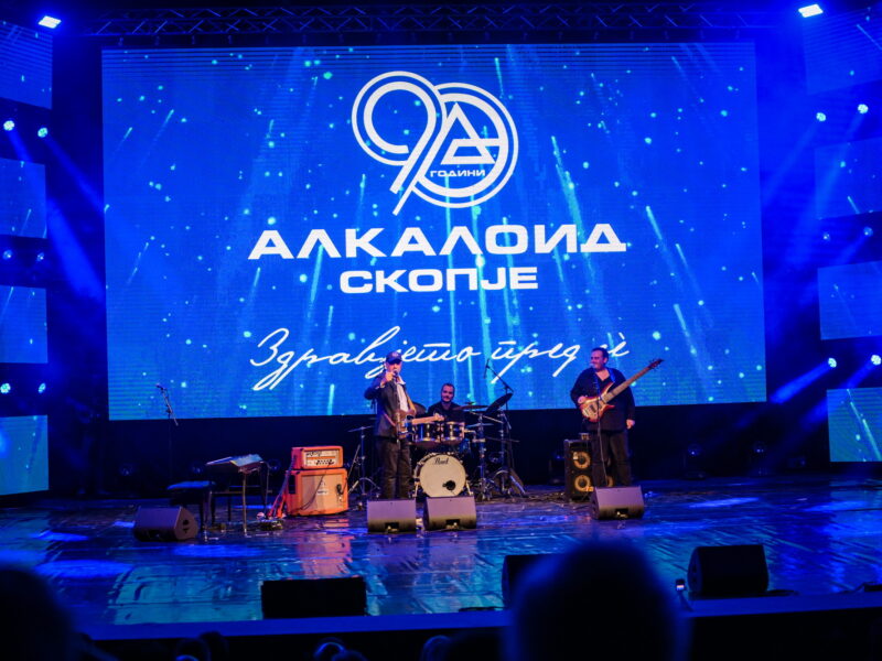 Alkaloid